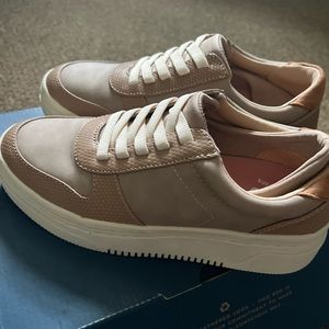 Dr Scholls beige platform sneakers